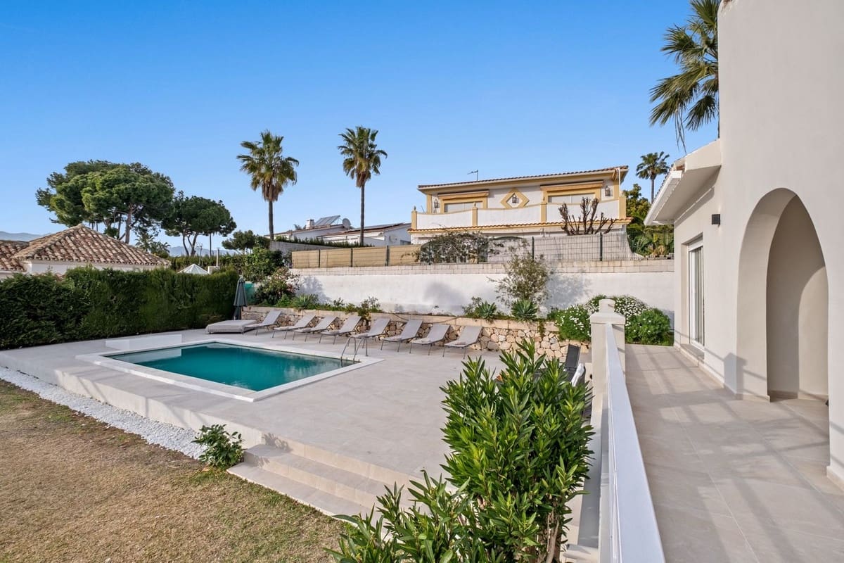 4 camera da letto Villa in vendita in Elviria con garage - 1.649.000 € (Rif: 9997615)