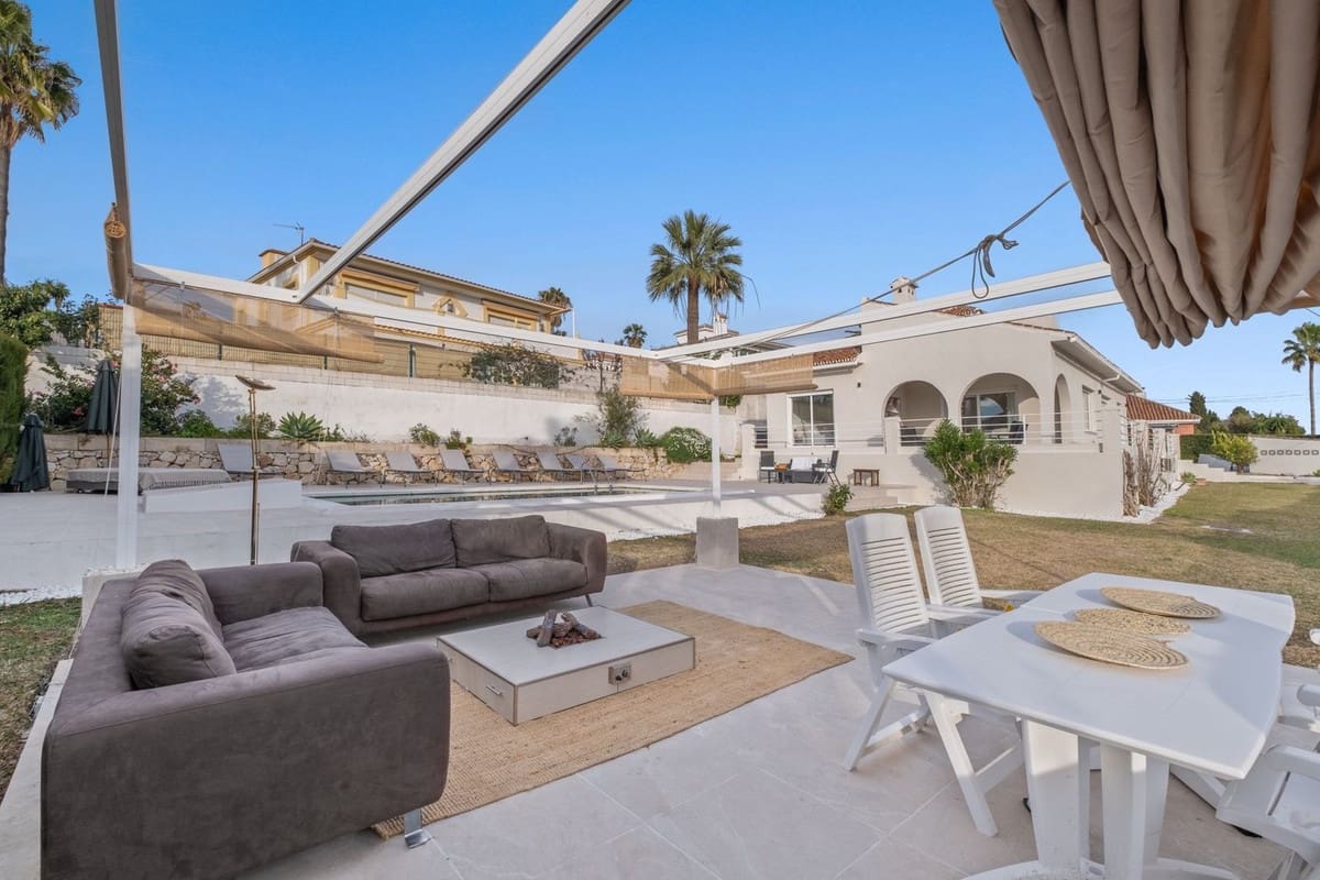 4 camera da letto Villa in vendita in Elviria con garage - 1.649.000 € (Rif: 9997615)