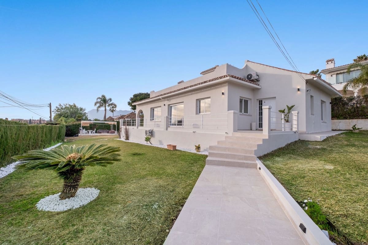 4 camera da letto Villa in vendita in Elviria con garage - 1.649.000 € (Rif: 9997615)