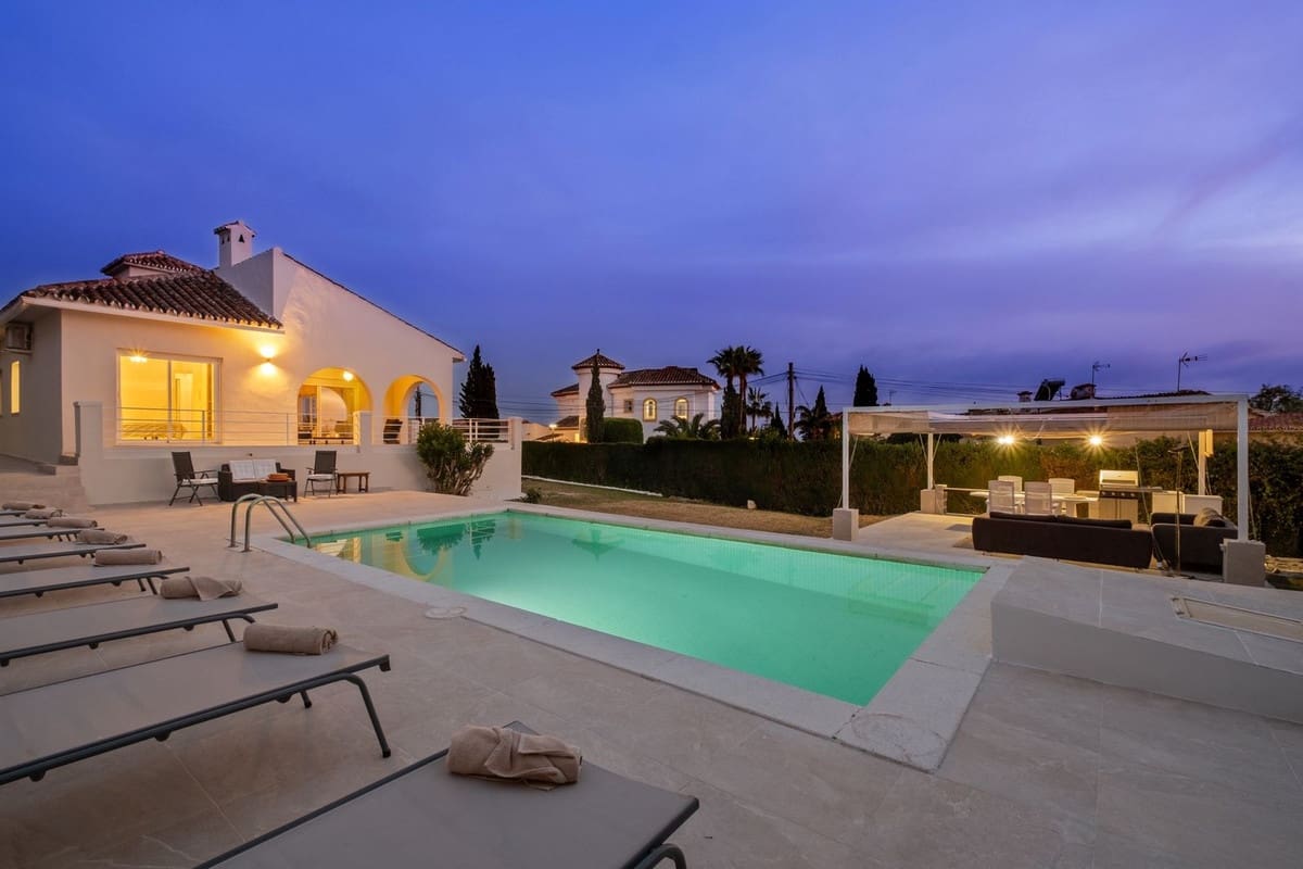 4 camera da letto Villa in vendita in Elviria con garage - 1.649.000 € (Rif: 9997615)