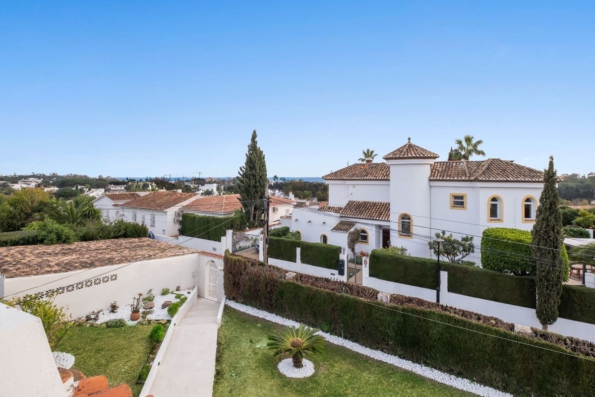 4 camera da letto Villa in vendita in Elviria con garage - 1.649.000 € (Rif: 9997615)