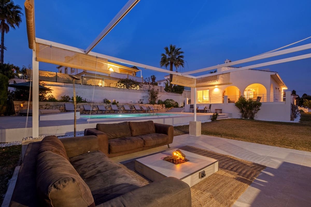 4 camera da letto Villa in vendita in Elviria con garage - 1.649.000 € (Rif: 9997615)