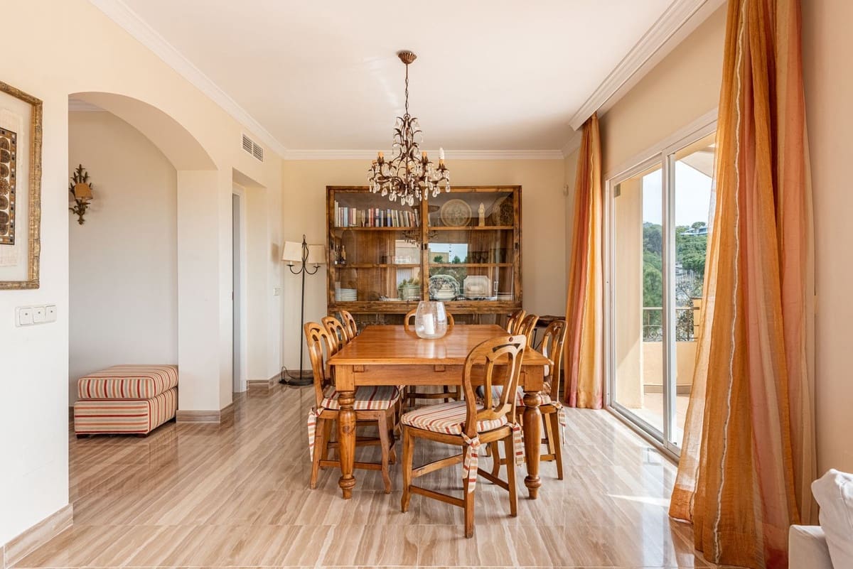 4 Zimmer Apartment zu verkaufen in Elviria mit Pool Garage - 1.500.000 € (Ref: 9997617)