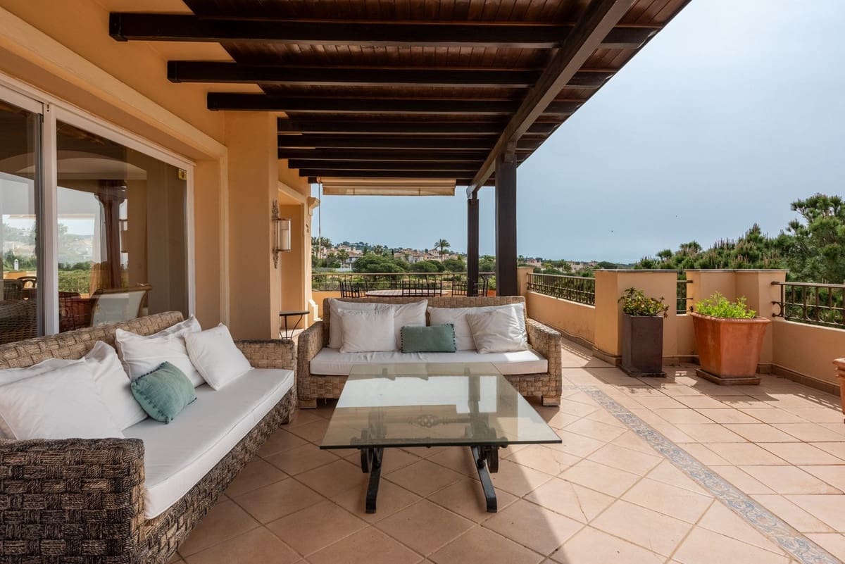 4 Zimmer Apartment zu verkaufen in Elviria mit Pool Garage - 1.500.000 € (Ref: 9997617)