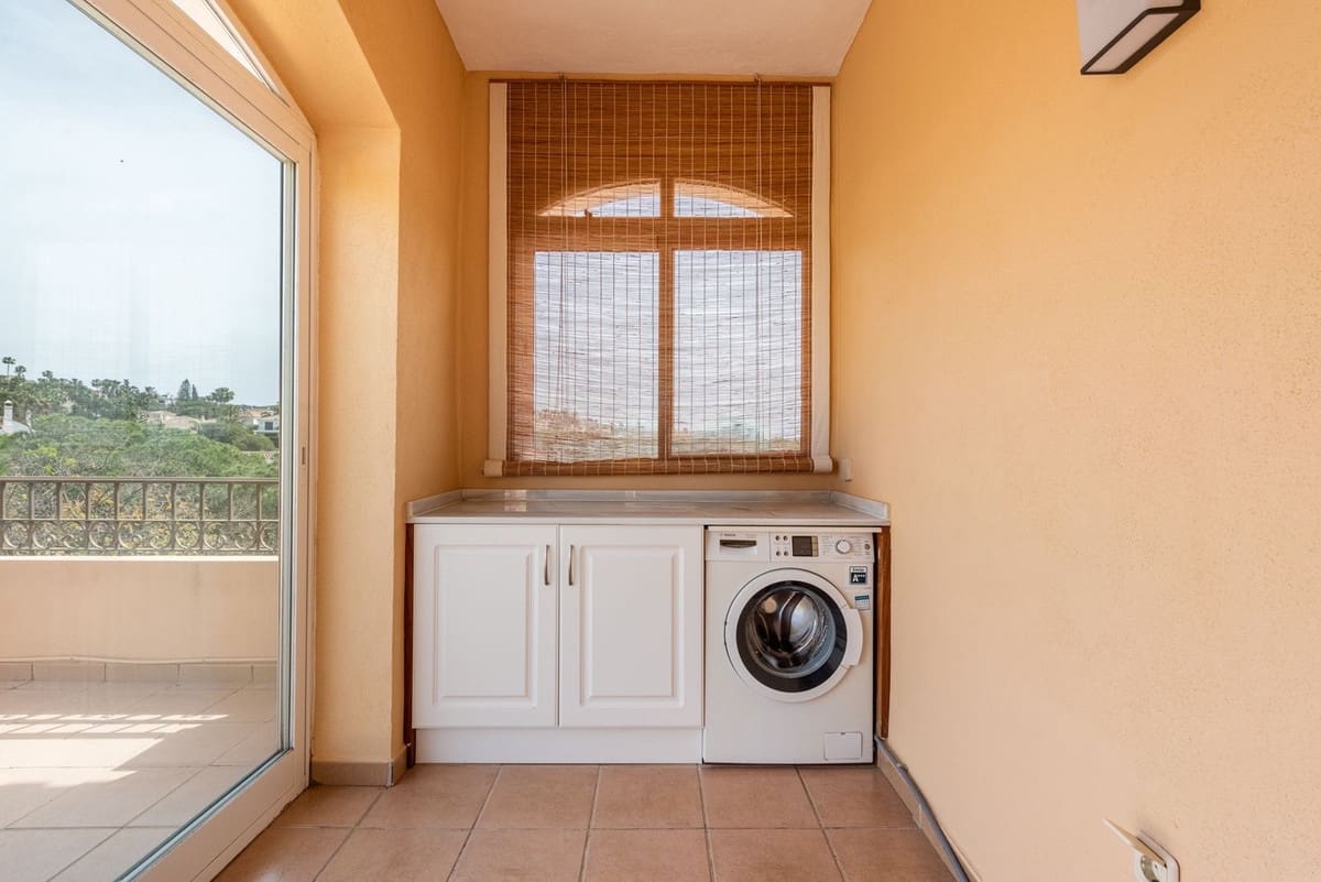 4 Zimmer Apartment zu verkaufen in Elviria mit Pool Garage - 1.500.000 € (Ref: 9997617)