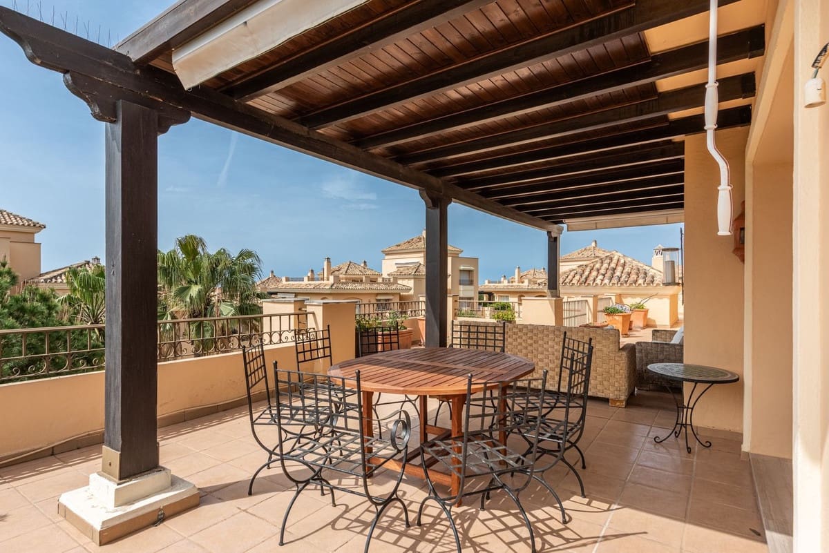 4 Zimmer Apartment zu verkaufen in Elviria mit Pool Garage - 1.500.000 € (Ref: 9997617)