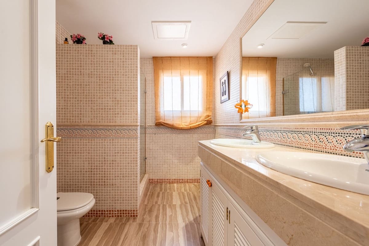 4 Zimmer Apartment zu verkaufen in Elviria mit Pool Garage - 1.500.000 € (Ref: 9997617)