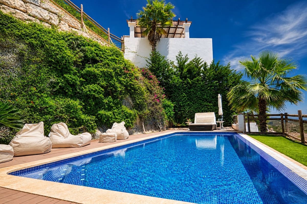 4 camera da letto Villa in vendita in Benahavis con piscina garage - 1.595.000 € (Rif: 9997618)