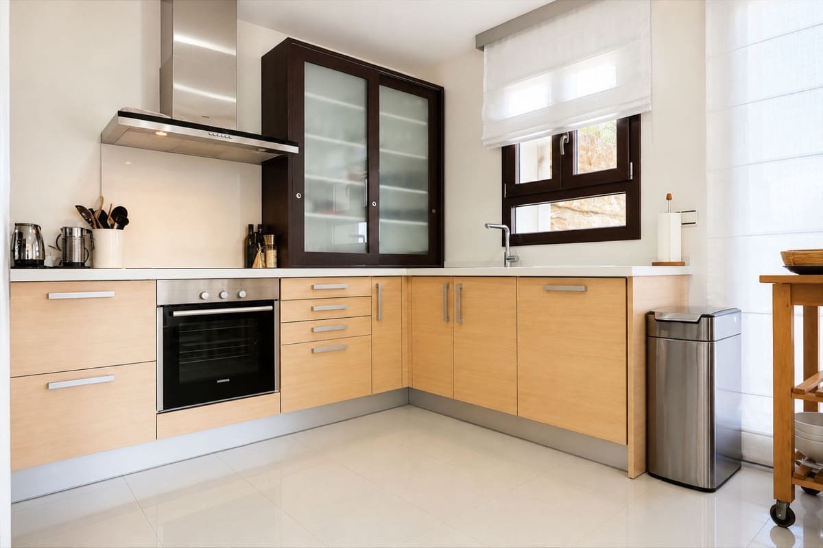 4 camera da letto Villa in vendita in Benahavis con piscina garage - 1.595.000 € (Rif: 9997618)