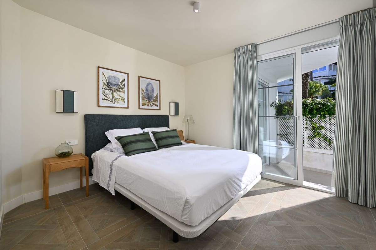 4 Zimmer Apartment zu verkaufen in Elviria mit Pool - 1.495.000 € (Ref: 9997619)