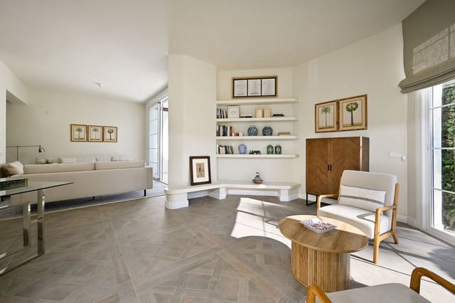4 slaapkamer Appartement te koop in Elviria, Marbella met zwembad - € 1.495.000 (Ref: 9997619)