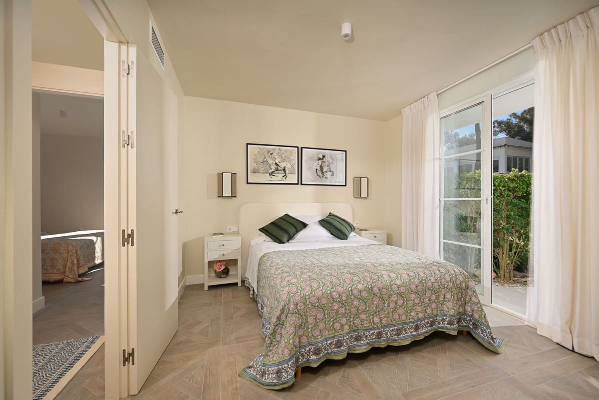 4 Zimmer Apartment zu verkaufen in Elviria mit Pool - 1.495.000 € (Ref: 9997619)