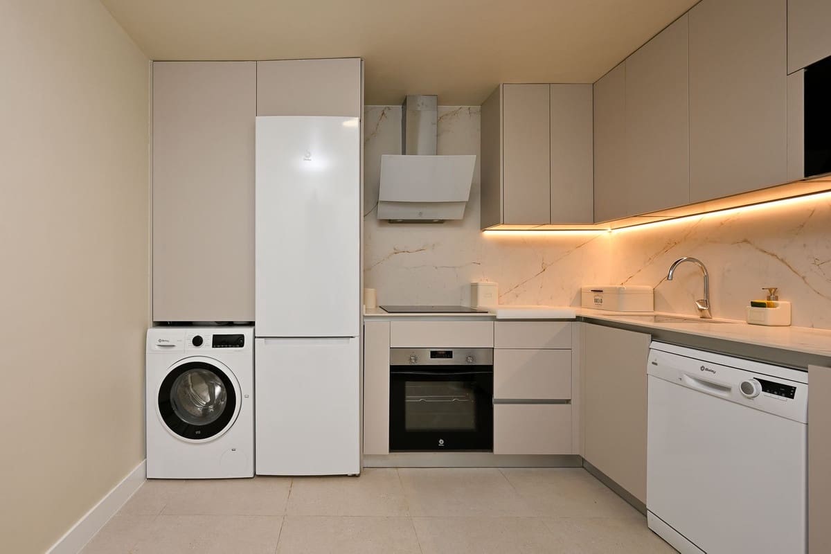 4 Zimmer Apartment zu verkaufen in Elviria mit Pool - 1.495.000 € (Ref: 9997619)