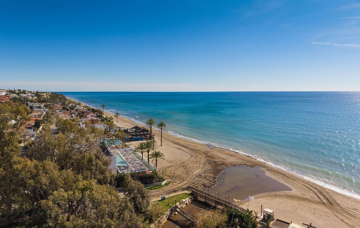 4 Zimmer Apartment zu verkaufen in Elviria mit Pool - 1.495.000 € (Ref: 9997619)