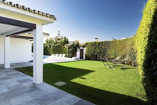 Chalet de 6 habitaciones en Benalmádena en venta con piscina garaje - 1.450.000 € (Ref: 9997622)