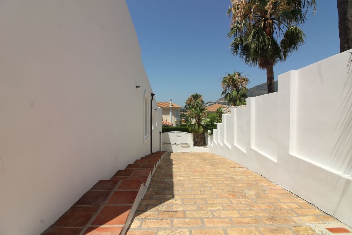 3 chambre Villa/Maison à vendre à Benalmadena avec garage - 1 395 000 € (Ref: 9997623)