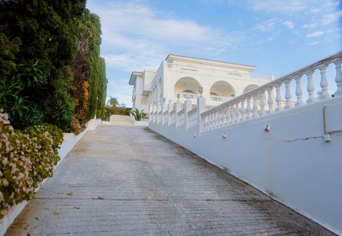 6 quarto Moradia para venda em Benalmadena com garagem - 1 585 000 € (Ref: 9997624)