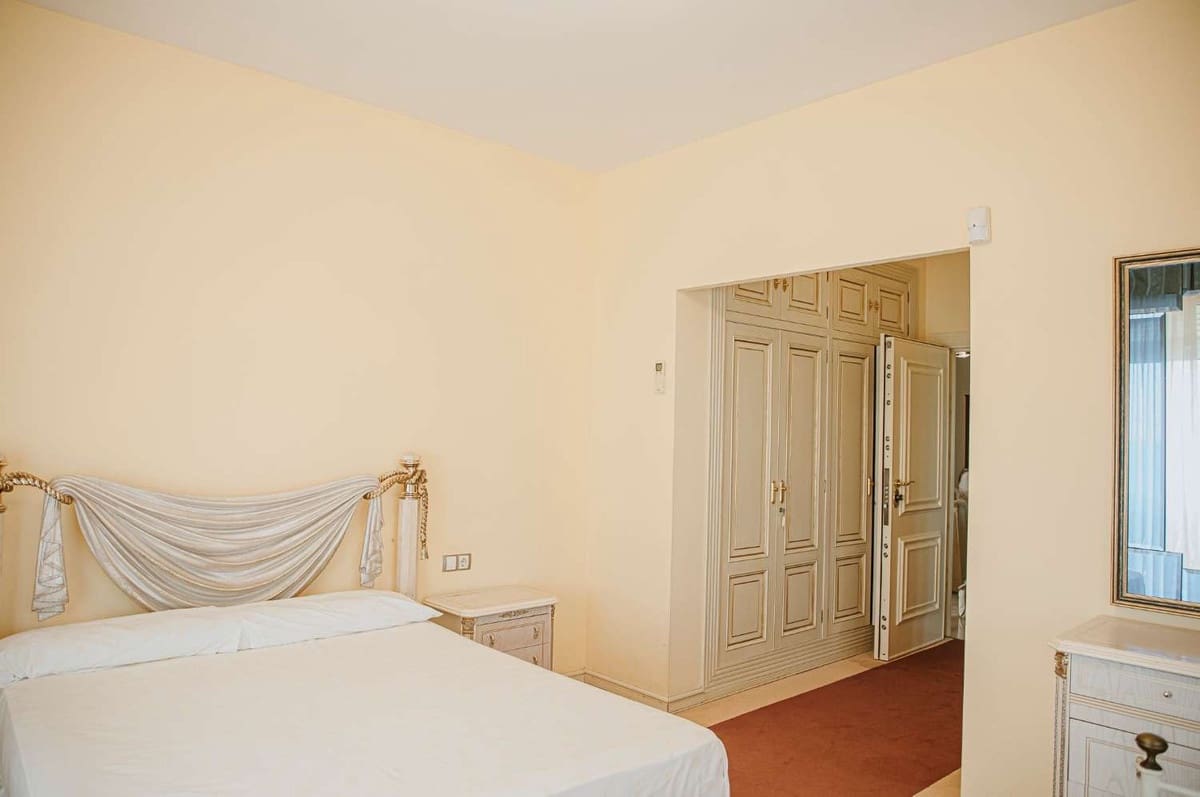 6 quarto Moradia para venda em Benalmadena com garagem - 1 585 000 € (Ref: 9997624)