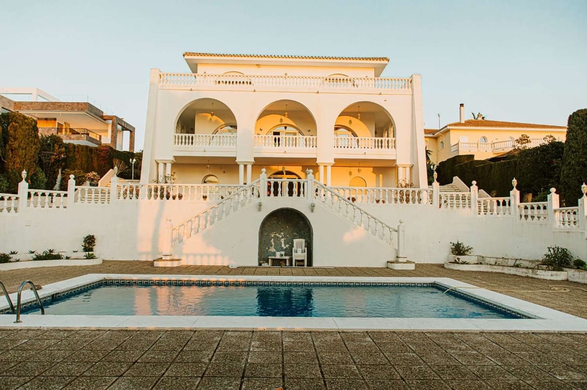 6 quarto Moradia para venda em Benalmadena com garagem - 1 585 000 € (Ref: 9997624)