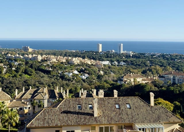 Apartamento de 3 habitaciones en Elviria, Marbella en venta - 1.590.000 € (Ref: 9997625)