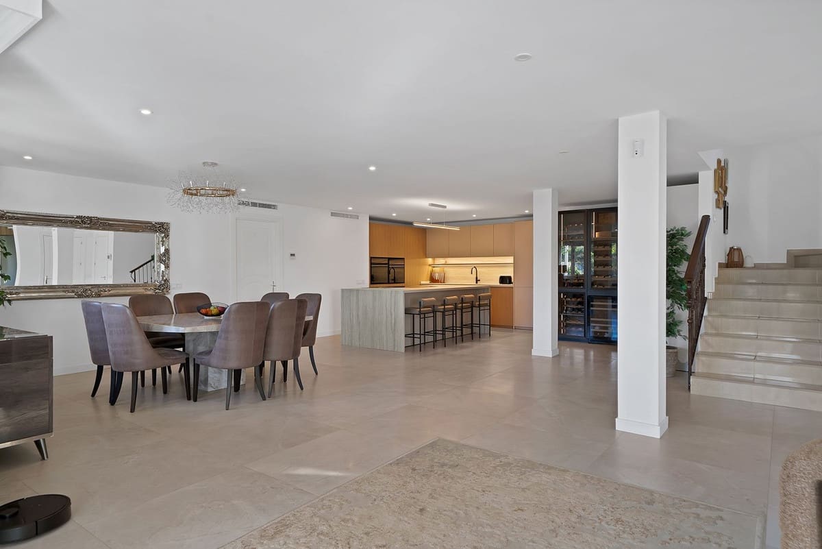 5 makuuhuone Huvila myytävänä paikassa Benalmadena - 1 600 000 € (Ref: 9997626)