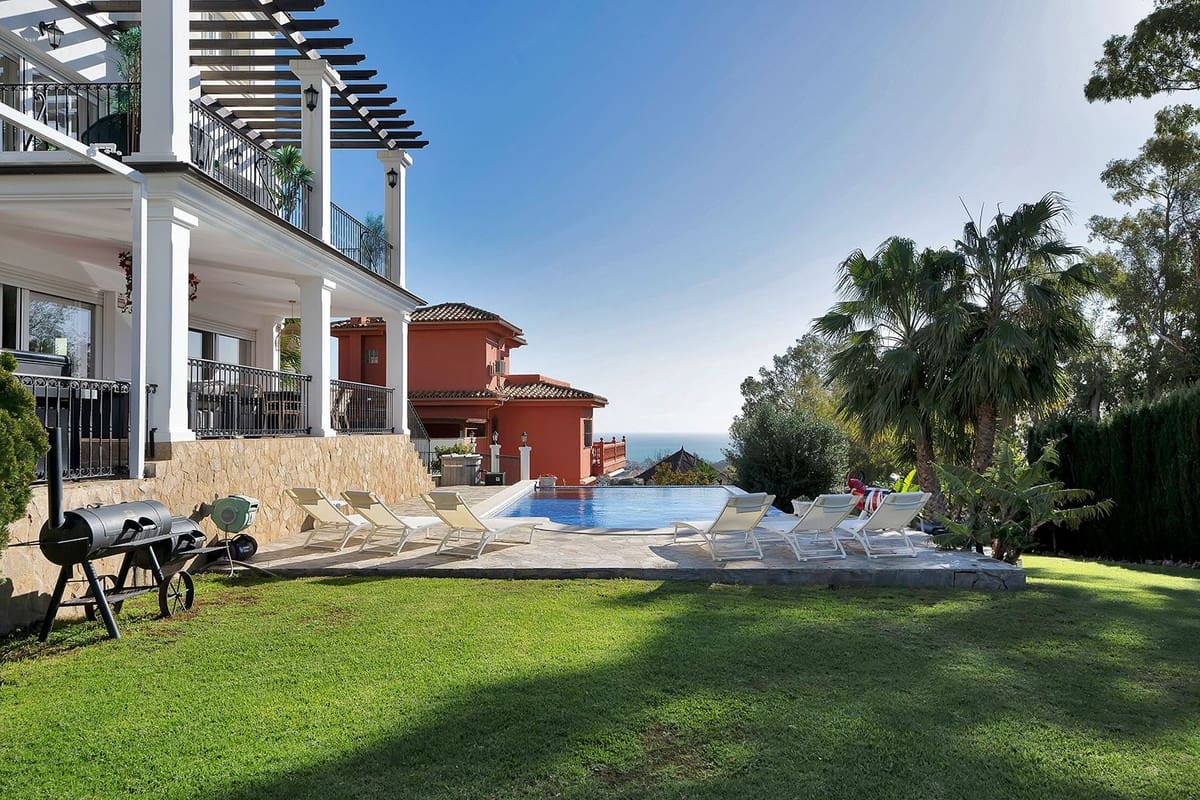 5 makuuhuone Huvila myytävänä paikassa Benalmadena - 1 600 000 € (Ref: 9997626)