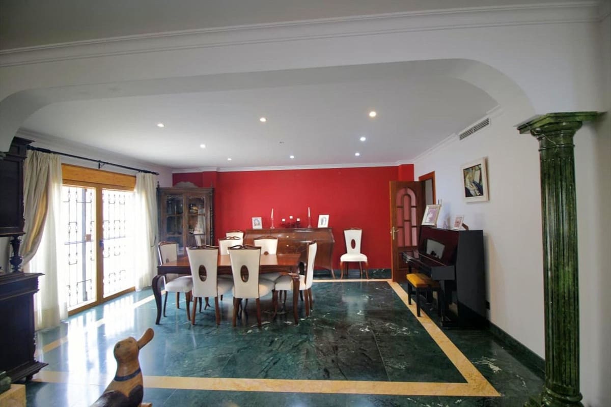 6 soveværelse Villa til salg i Benalmadena med garage - € 1.600.000 (Ref: 9997629)