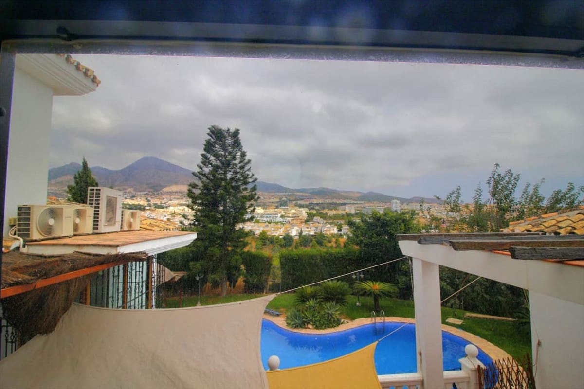 6 soveværelse Villa til salg i Benalmadena med garage - € 1.600.000 (Ref: 9997629)
