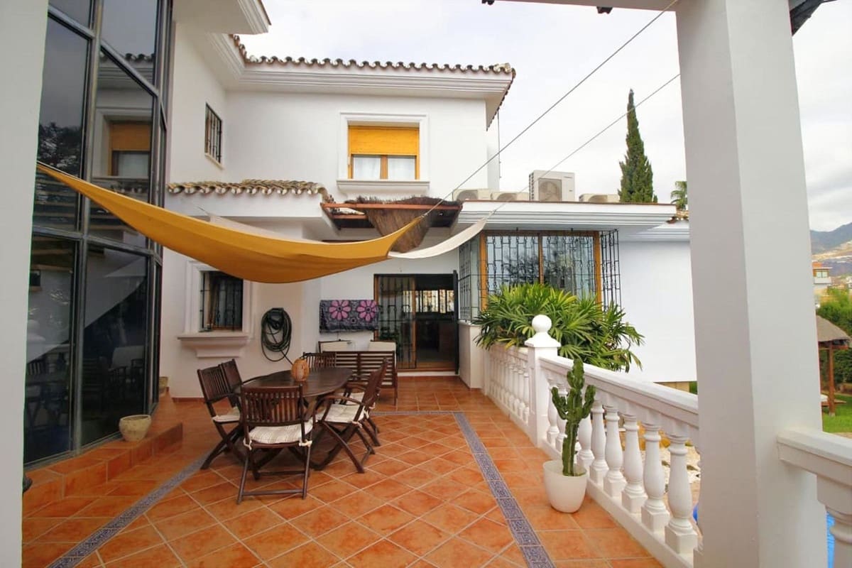 6 soveværelse Villa til salg i Benalmadena med garage - € 1.600.000 (Ref: 9997629)
