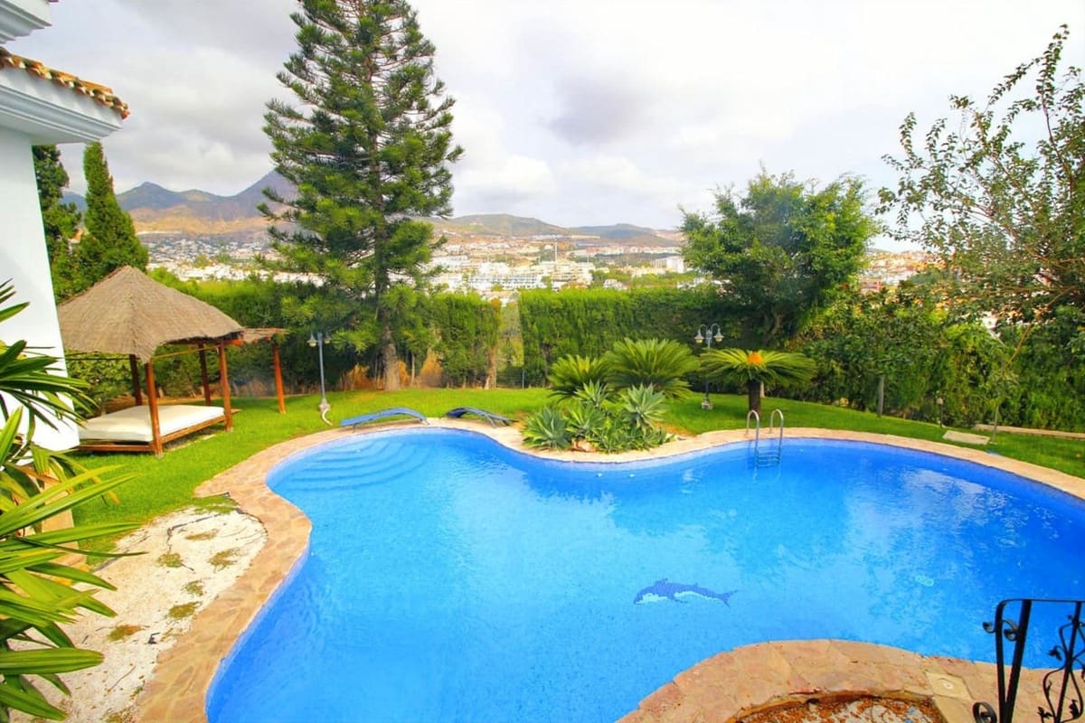 6 soveværelse Villa til salg i Benalmadena med garage - € 1.600.000 (Ref: 9997629)