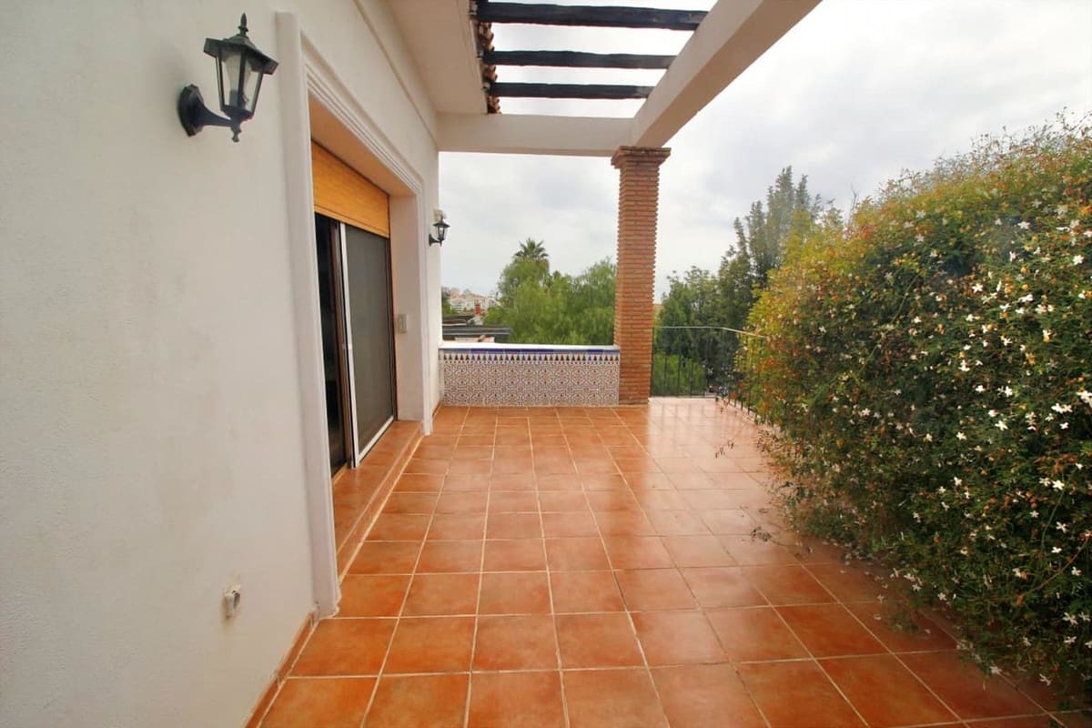 6 soveværelse Villa til salg i Benalmadena med garage - € 1.600.000 (Ref: 9997629)