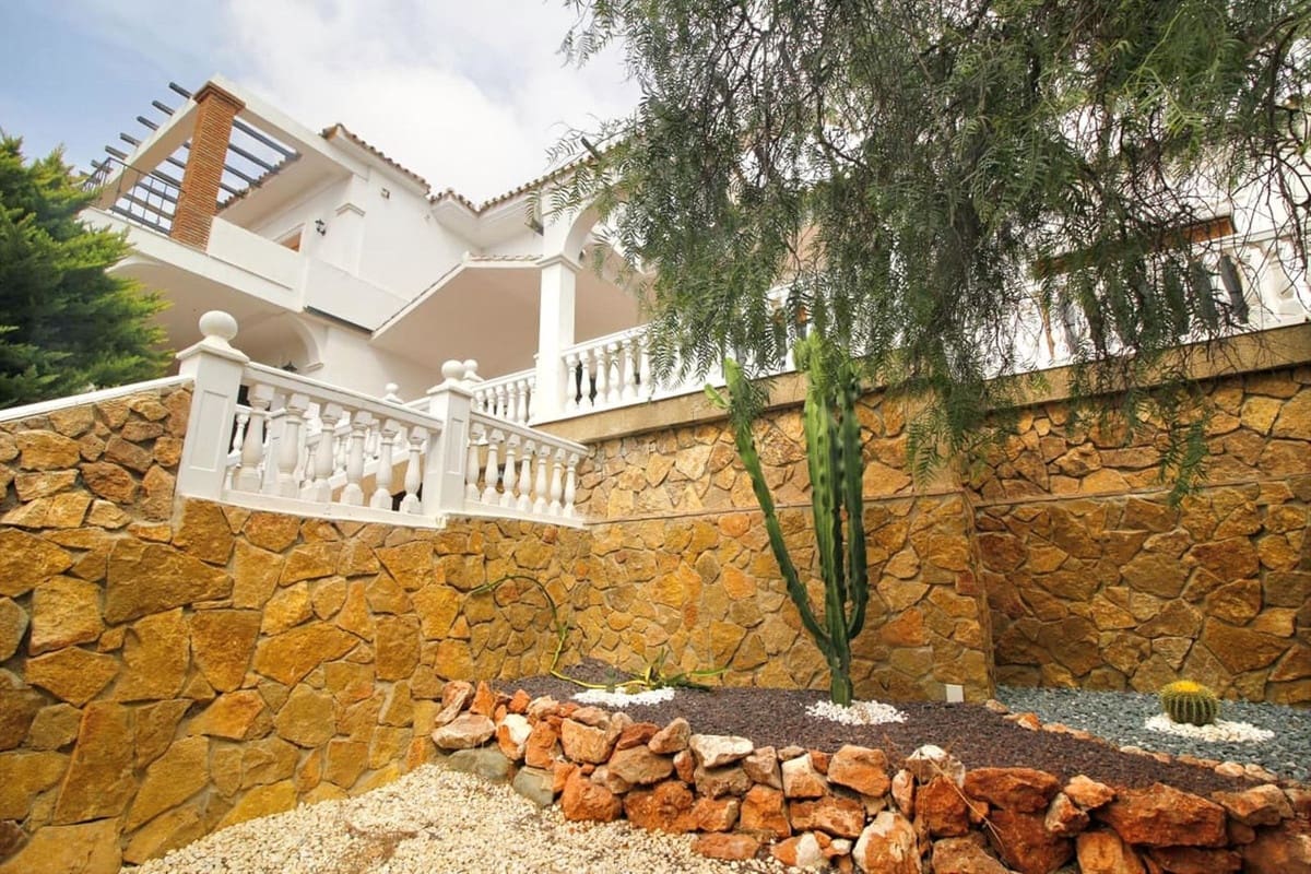 6 soveværelse Villa til salg i Benalmadena med garage - € 1.600.000 (Ref: 9997629)