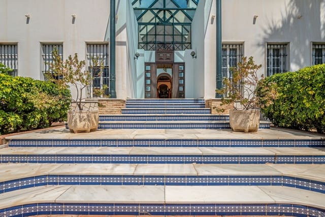 4 soveværelse Villa til salg i Benalmádena med swimmingpool garage - € 1.750.000 (Ref: 9997631)