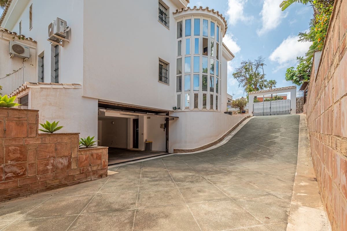 4 quarto Moradia para venda em Benalmadena - 1 750 000 € (Ref: 9997631)