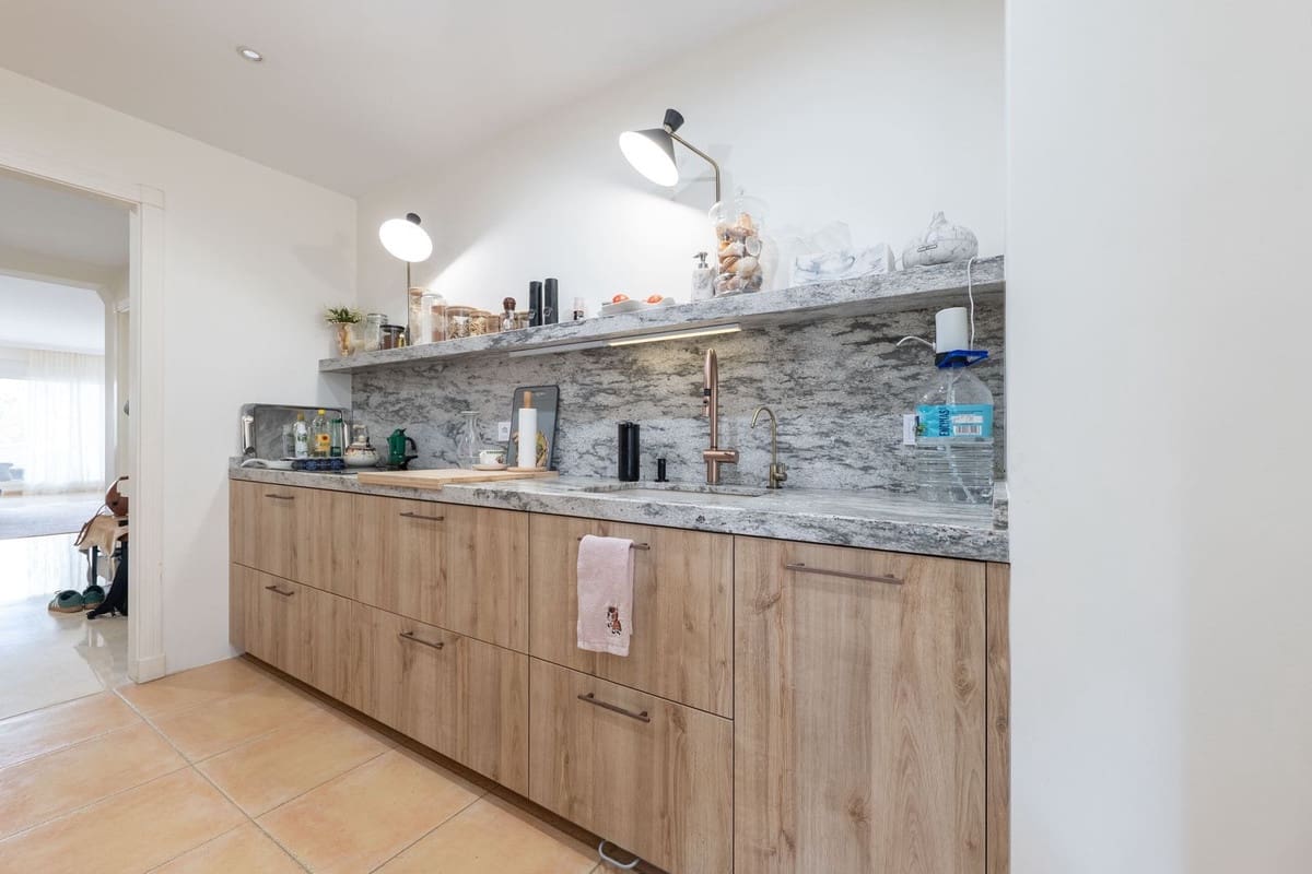 2 sypialnia Apartament na sprzedaż w Los Monteros z garażem - 1 750 000 € (Ref: 9997632)