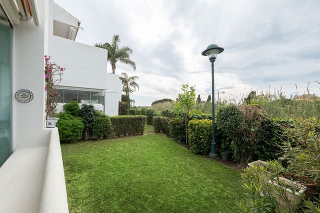 2 sypialnia Apartament na sprzedaż w Los Monteros, Marbella z garażem - 1 750 000 € (Ref: 9997632)