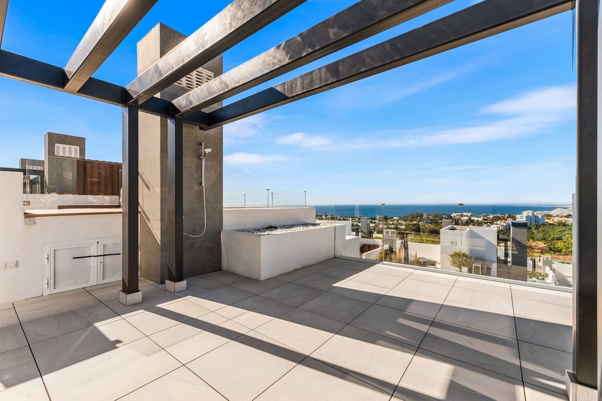 5 sovrum Hus till salu i Rio Real med pool - 1 950 000 € (Ref: 9997634)