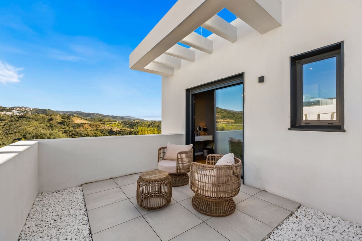5 sovrum Hus till salu i Rio Real med pool - 1 950 000 € (Ref: 9997634)