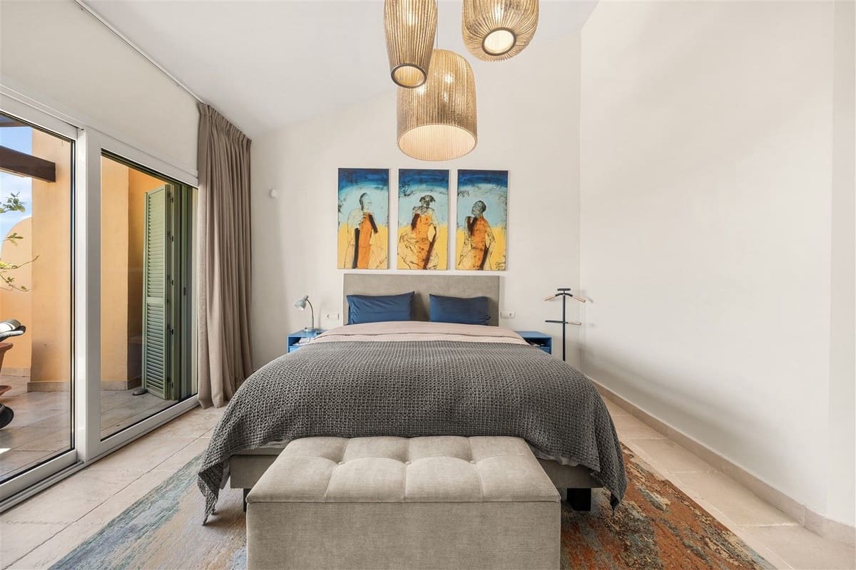 4 soveværelse Lejlighed til salg i Los Flamingos med swimmingpool garage - € 1.100.000 (Ref: 9997798)