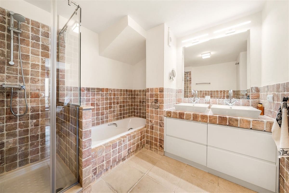4 soveværelse Lejlighed til salg i Los Flamingos med swimmingpool garage - € 1.100.000 (Ref: 9997798)