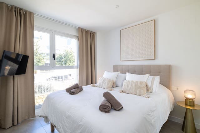 Apartamento de 3 habitaciones en Torrequebrada, Benalmádena en venta con piscina garaje - 1.150.000 € (Ref: 9997799)