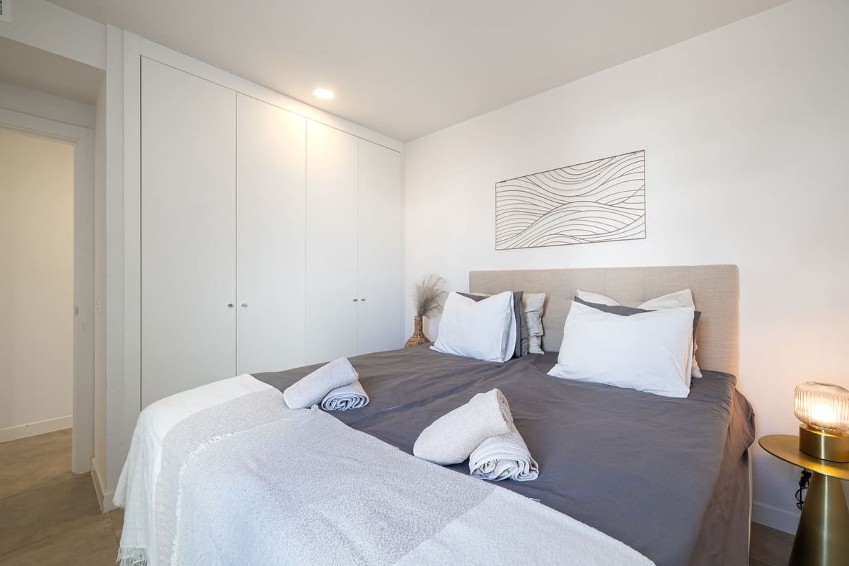 Apartamento de 3 habitaciones en Torrequebrada en venta con piscina garaje - 1.150.000 € (Ref: 9997799)