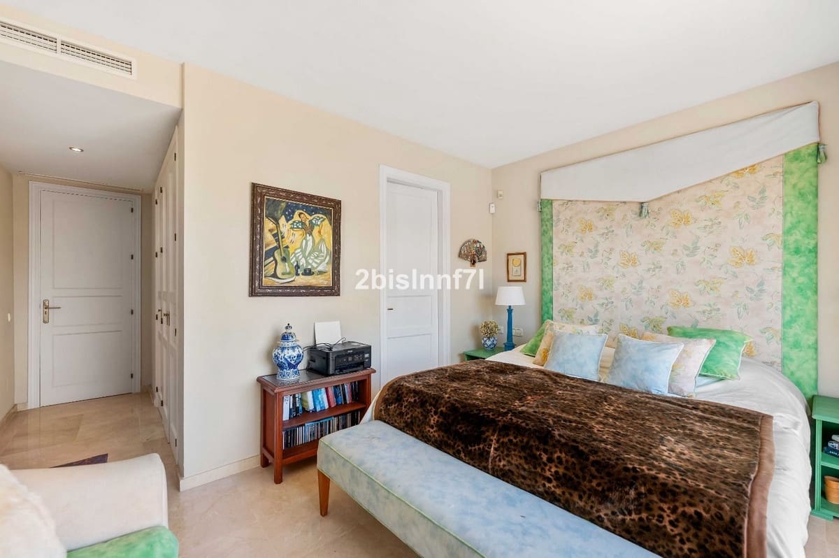 3 camera da letto Appartamento in vendita in Elviria con garage - 1.190.000 € (Rif: 9997800)