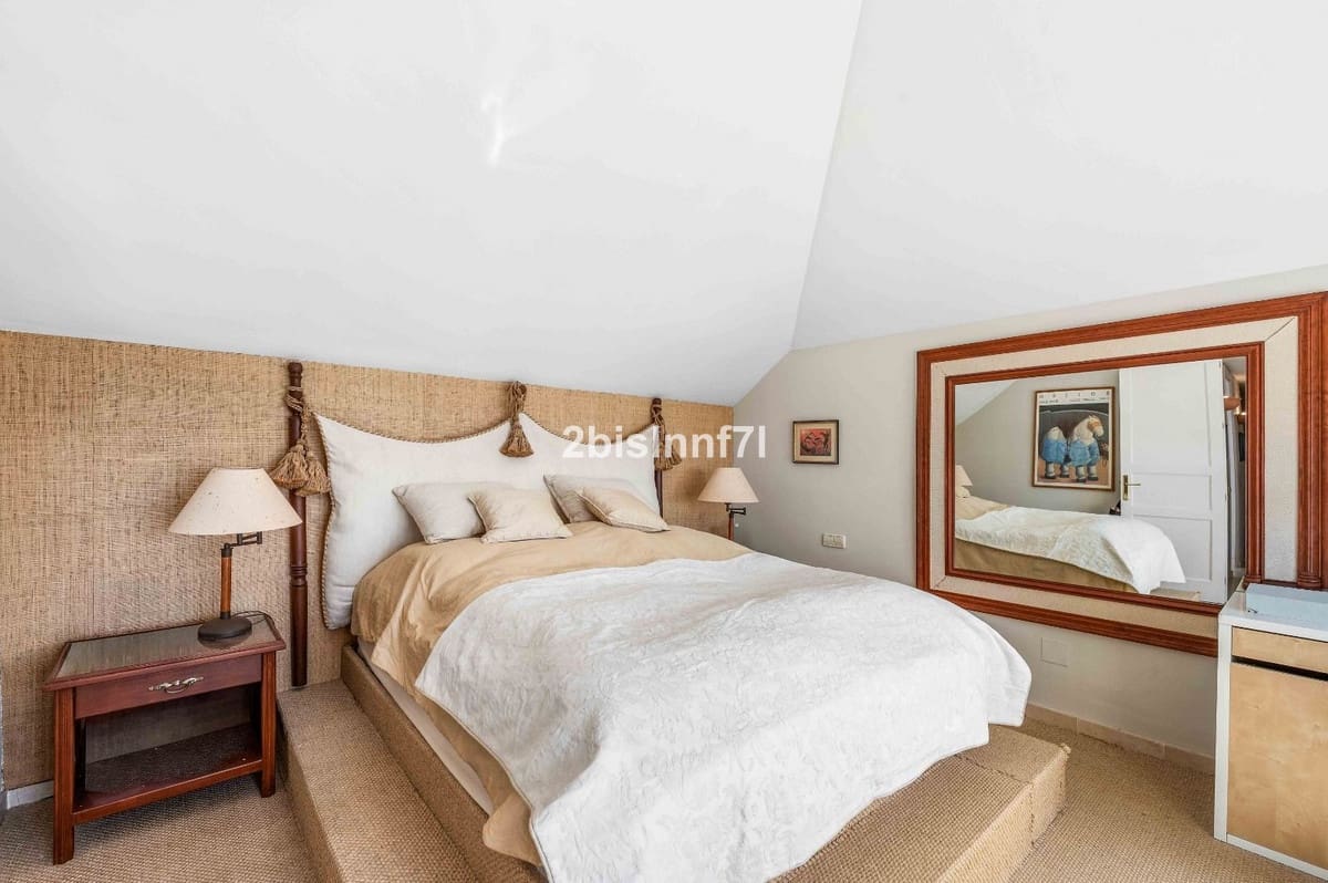 3 camera da letto Appartamento in vendita in Elviria con garage - 1.190.000 € (Rif: 9997800)
