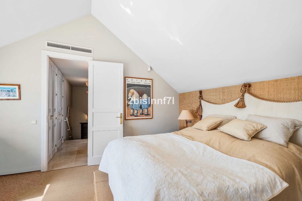 3 camera da letto Appartamento in vendita in Elviria con garage - 1.190.000 € (Rif: 9997800)