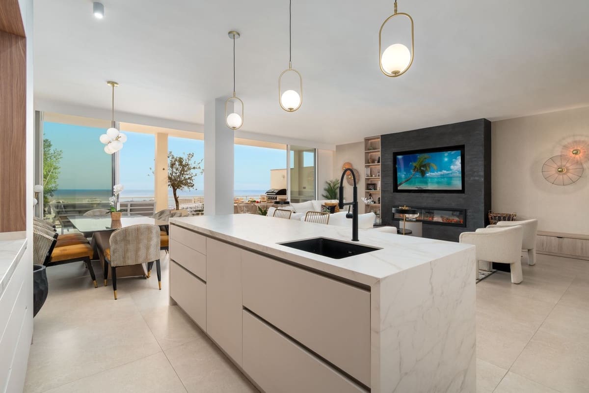 4 sypialnia Apartament na sprzedaż w Benalmadena z basenem garażem - 1 150 000 € (Ref: 9997801)