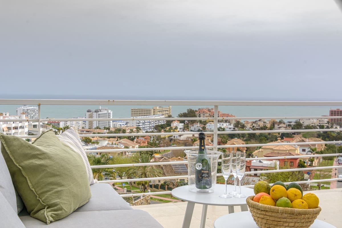 4 sypialnia Apartament na sprzedaż w Benalmadena z basenem garażem - 1 150 000 € (Ref: 9997801)