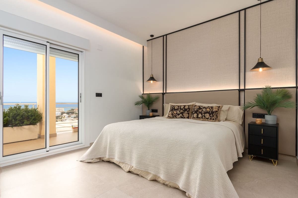 4 sypialnia Apartament na sprzedaż w Benalmadena z basenem garażem - 1 150 000 € (Ref: 9997801)