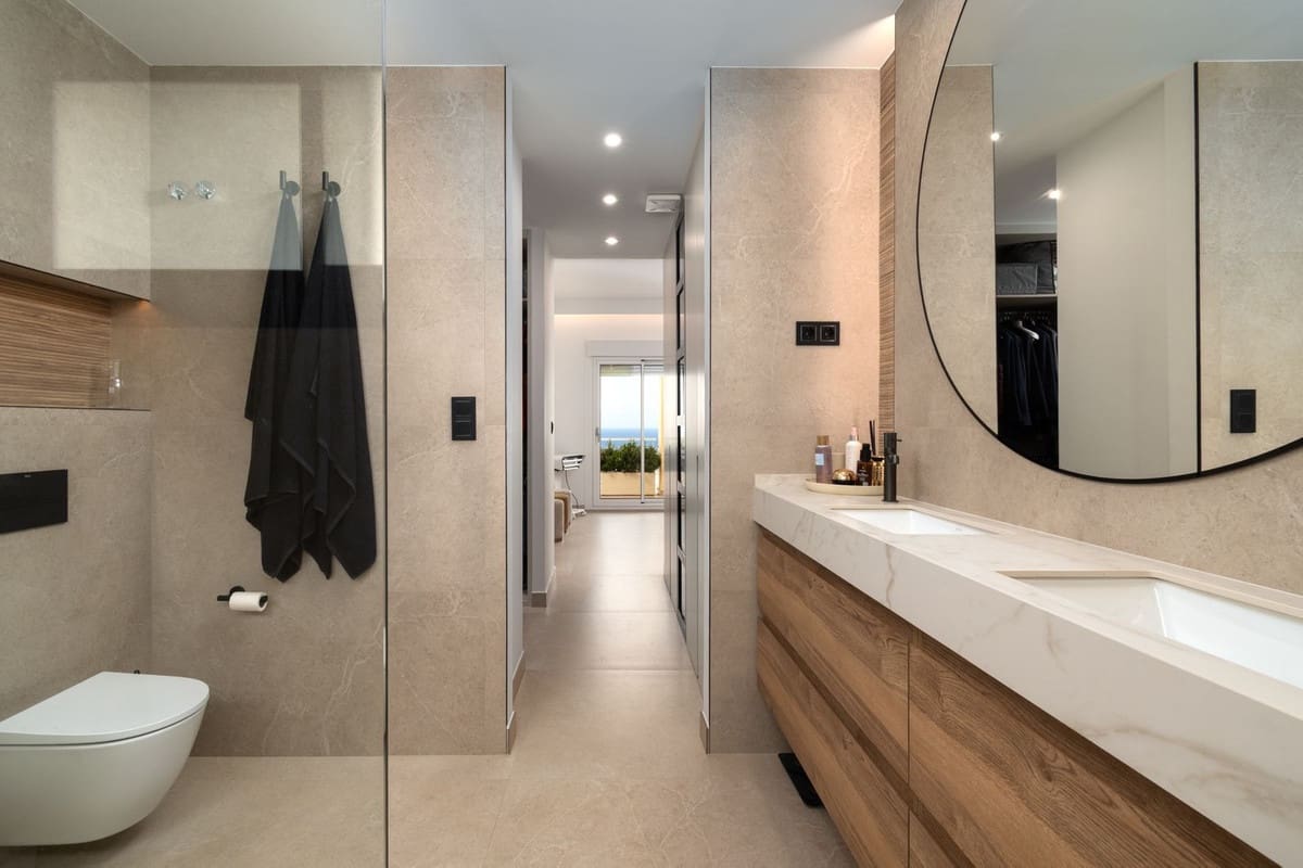 4 sypialnia Apartament na sprzedaż w Benalmadena z basenem garażem - 1 150 000 € (Ref: 9997801)