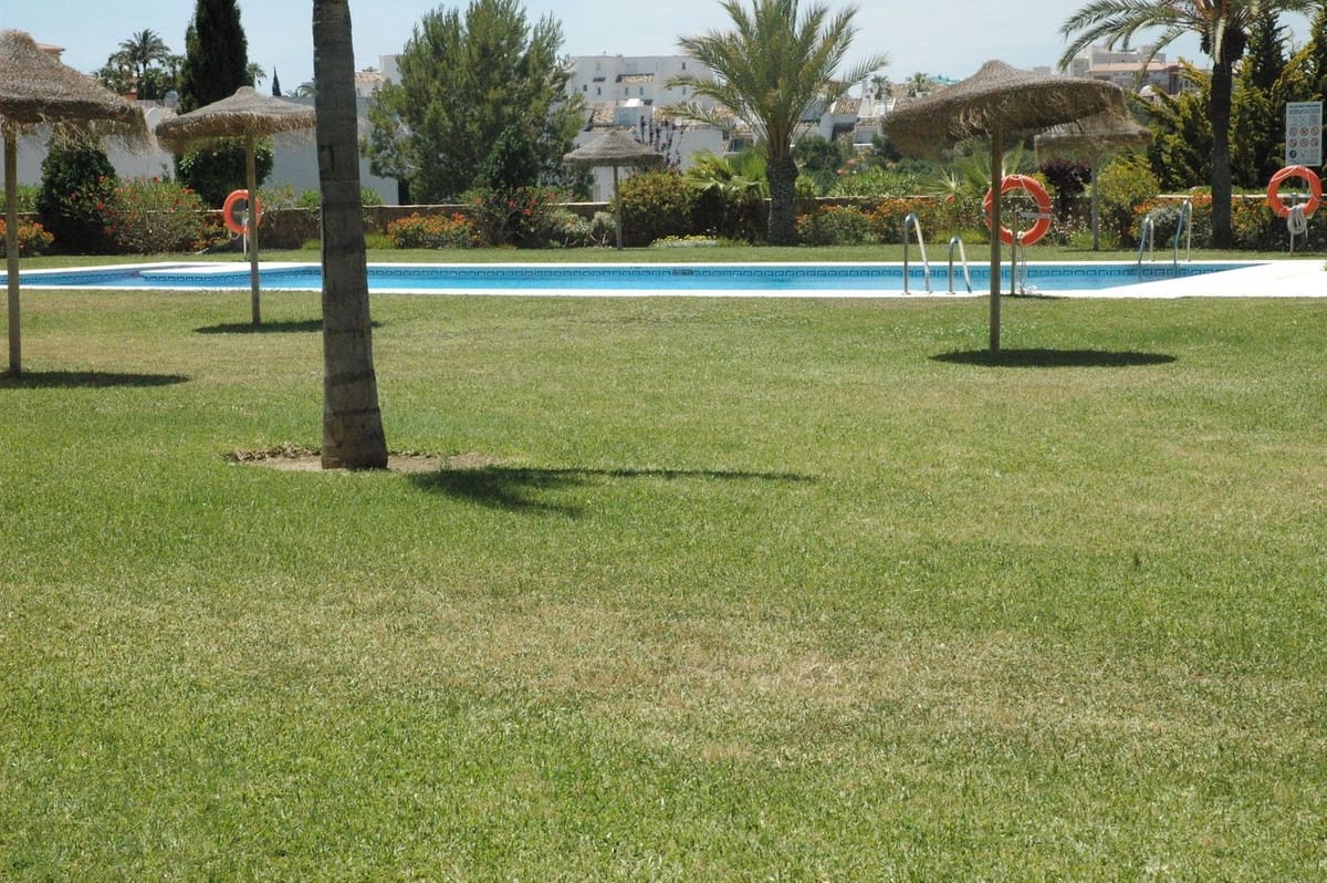 4 sypialnia Apartament na sprzedaż w Benalmadena z basenem garażem - 1 150 000 € (Ref: 9997801)